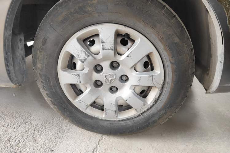Used CHANGAN KAICHENG Ruixing M90 2018 2.0L Standard Edition Flat-Top Liftback 6-Seater 4G94S Right Front Wheel Hub