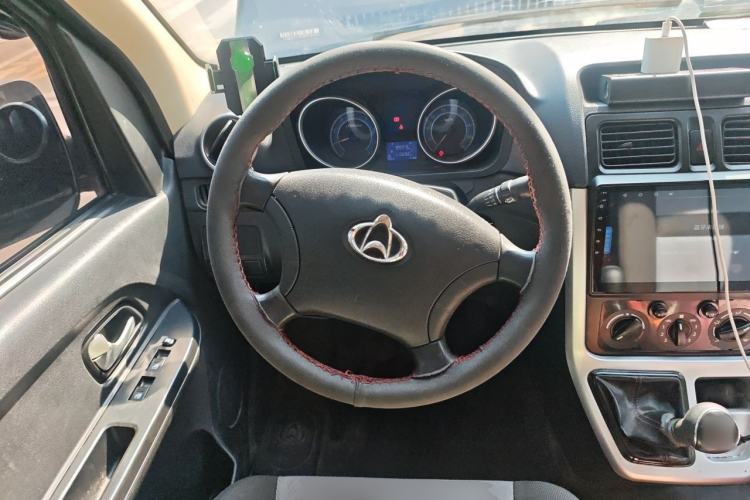 Used CHANGAN KAICHENG Ruixing M90 2018 2.0L Value-Added Flat-Top Liftback 6-Seater 4G94S Steering Wheel