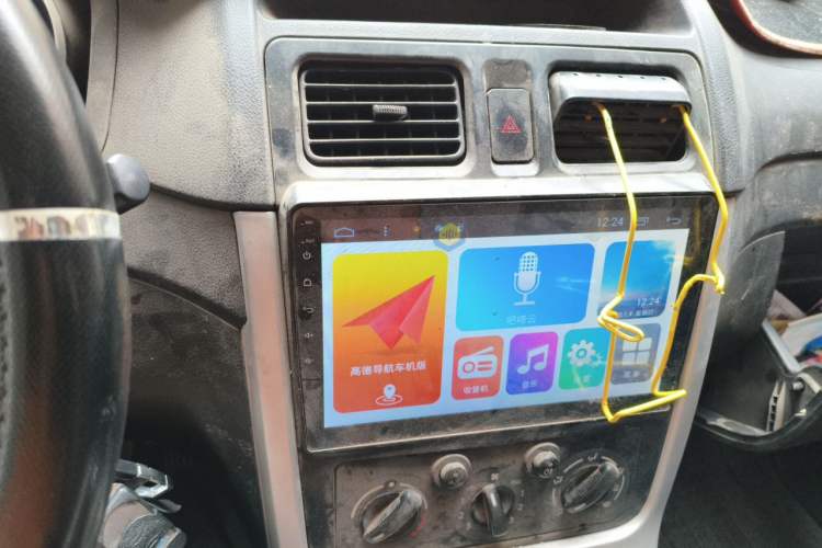Used CHANGAN KAICHENG Ruixing M90 2018 2.0L Comfort Version Flat-Top Bi-Door 6-Seater 4G94S Audio And AC Panel