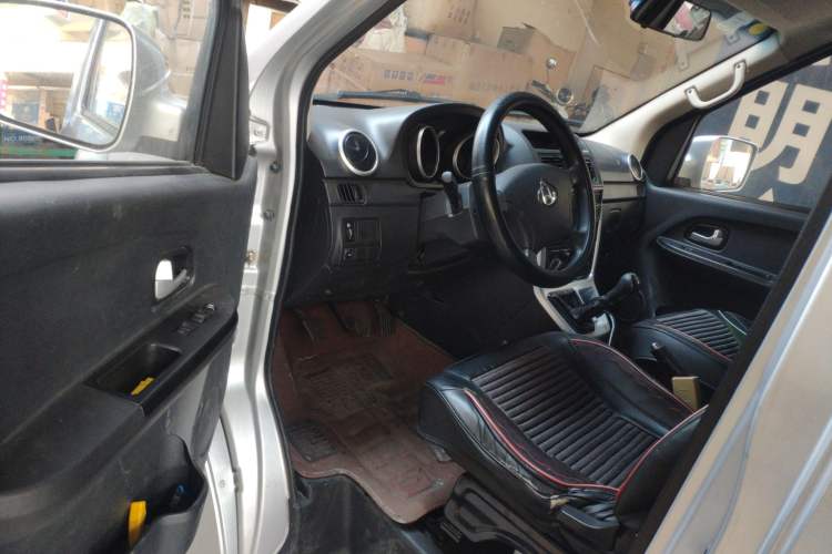 Used CHANGAN KAICHENG Ruixing M90 2018 2.0L Comfort Trim CNG Flat-Top Hatchback with 6 Seats – 4G94S Driver Seat