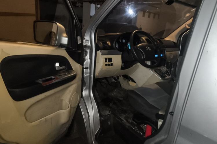 Used CHANGAN KAICHENG Ruixing M90 2018 2.0L Comfort-Grade High-Roof Dual-Slide Door 6-Seater 4G94S Driver Seat