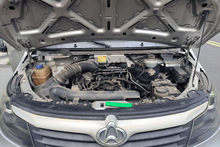 Used CHANGAN KAICHENG Ruixing M90 2018 2.0L Value-Added Flat-Top Liftback 6-Seater 4G94S Engine Bay