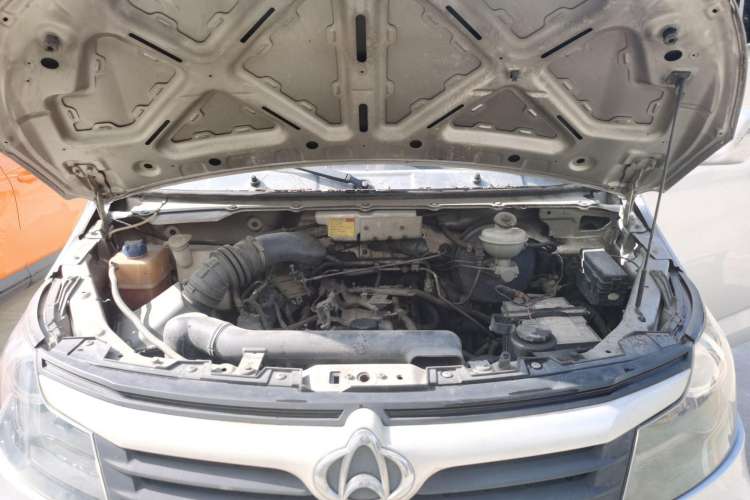 Used CHANGAN KAICHENG Ruixing M90 2018 2.0L Value-Added Flat-Top Liftback 6-Seater 4G94S Engine Bay