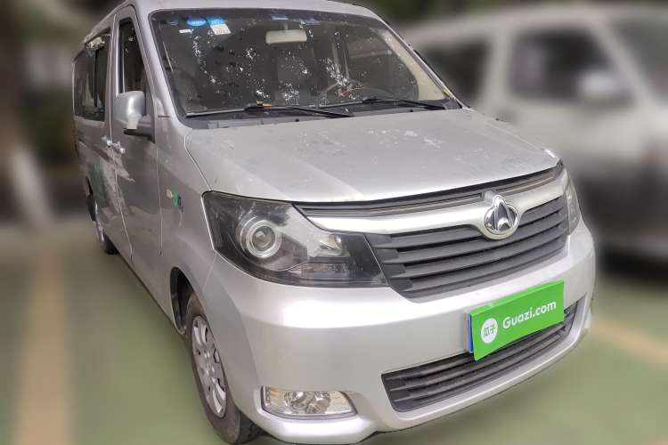 Used CHANGAN KAICHENG Ruixing M90 2018 2.0L Value-Added CNG Flat-Roof Hatchback with 6 Seats Model 4G94S Front Right 45 Deg