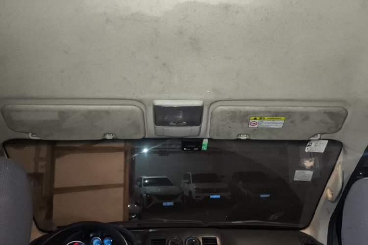 Used CHANGAN KAICHENG Ruixing M90 2018 2.0L Comfort-Grade High-Roof Dual-Slide Door 6-Seater 4G94S Headliner