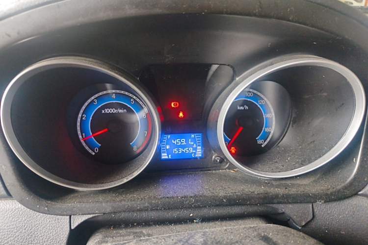 Used CHANGAN KAICHENG Ruixing M90 2018 2.0L Comfort Version Flat-Top Bi-Door 6-Seater 4G94S Instrument Cluster