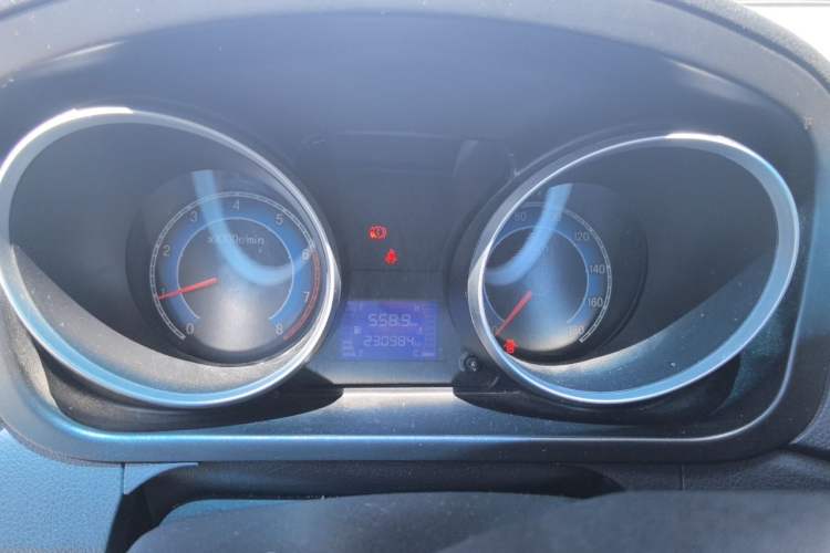 Used CHANGAN KAICHENG Ruixing M90 2018 2.0L Luxury High-Roof Double-Door 4G94S Instrument Cluster