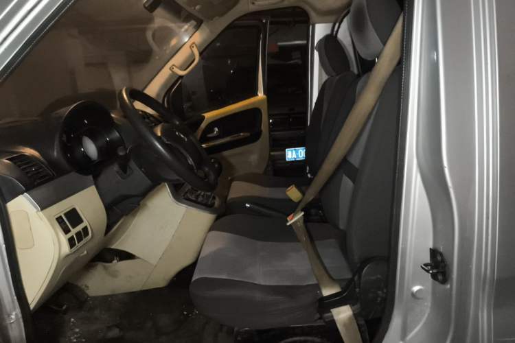 Used CHANGAN KAICHENG Ruixing M90 2018 2.0L Comfort-Grade High-Roof Dual-Slide Door 6-Seater 4G94S Left Front Seat
