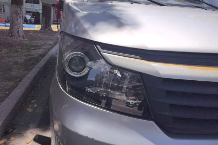 Used CHANGAN KAICHENG Ruixing M90 2018 2.0L Luxury High-Roof Double-Door 4G94S Right Front Headlight