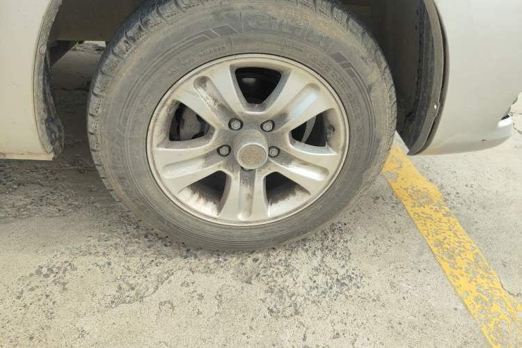 Used CHANGAN KAICHENG Ruixing M90 2018 2.0L Value-Added Flat-Top Liftback 6-Seater 4G94S Right Front Wheel Hub