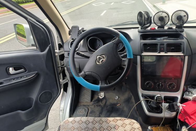 Used CHANGAN KAICHENG Ruixing M90 2018 2.0L Value-Added Flat-Top Liftback 6-Seater 4G94S Steering Wheel