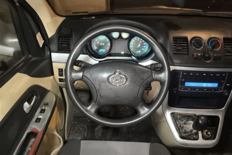 Used CHANGAN KAICHENG Ruixing M90 2018 2.0L Comfort-Grade High-Roof Dual-Slide Door 6-Seater 4G94S Steering Wheel