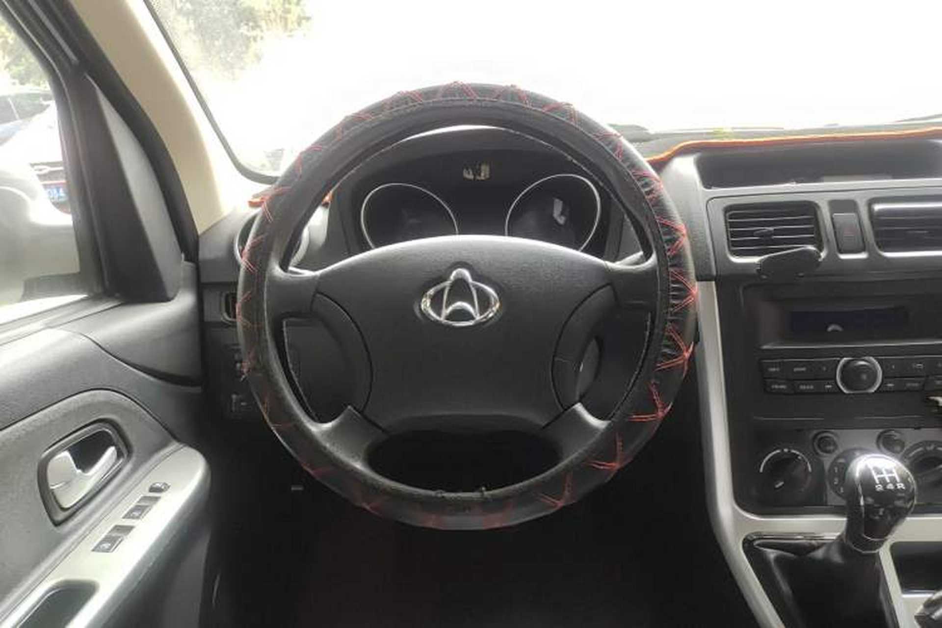 Used CHANGAN KAICHENG Ruixing M90 2018 2.0L Value-Added CNG Flat-Roof Hatchback with 6 Seats Model 4G94S Steering Wheel