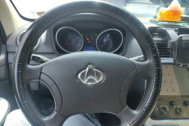 Used CHANGAN KAICHENG Ruixing M90 2018 2.0L Comfort Trim CNG Flat-Top Hatchback with 6 Seats – 4G94S Steering Wheel