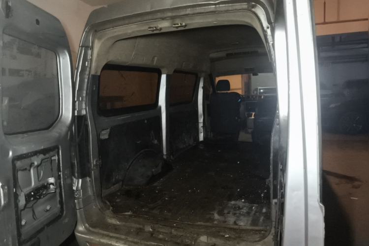 Used CHANGAN KAICHENG Ruixing M90 2018 2.0L Comfort-Grade High-Roof Dual-Slide Door 6-Seater 4G94S Trunk