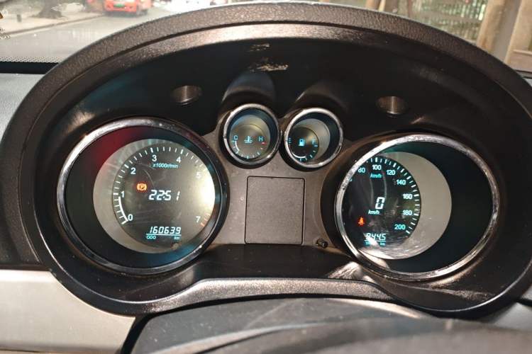 Used CHANGAN KAICHENG Ruixing M90 2018 2.0L Value-Added CNG High-Roof Double-Door 6-Seater 4G94S Instrument Cluster