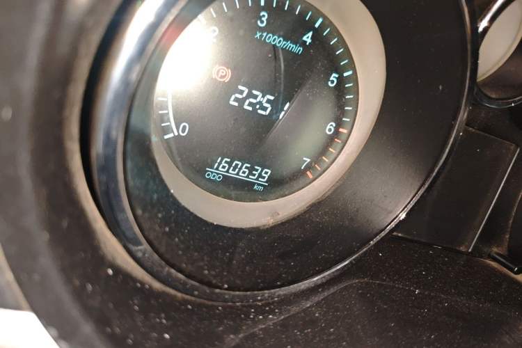 Used CHANGAN KAICHENG Ruixing M90 2018 2.0L Value-Added CNG High-Roof Double-Door 6-Seater 4G94S Odometer Close Up