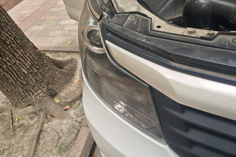 Used CHANGAN KAICHENG Ruixing M90 2018 2.0L Value-Added CNG High-Roof Double-Door 6-Seater 4G94S Right Front Headlight