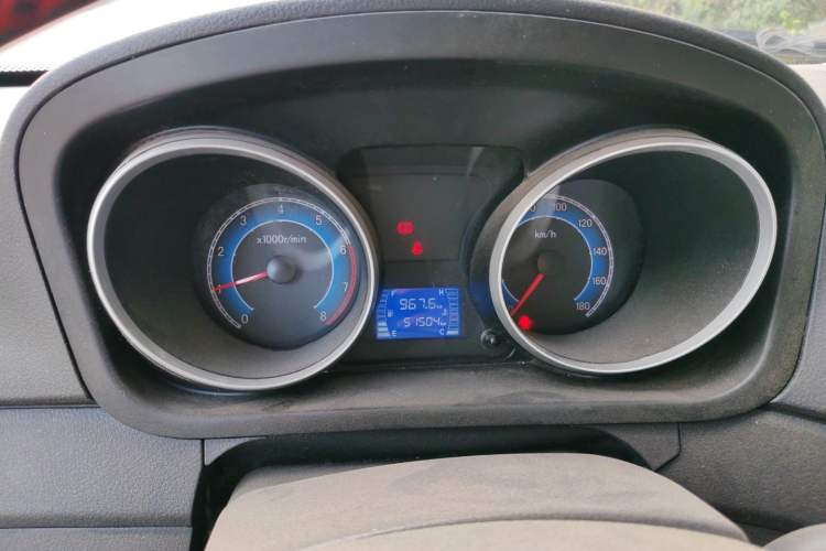 Used CHANGAN KAICHENG Ruixing M90 2021 2.0L Standard Version Flat-Top Liftgate 6-Seater LJ481Q6 Instrument Cluster