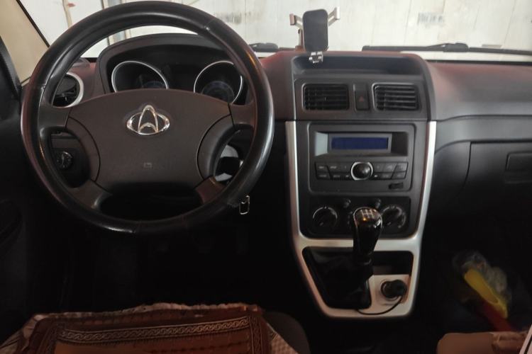 Used CHANGAN KAICHENG Ruixing M90 2021 2.0L Standard Version Flat-Top Liftgate 6-Seater LJ481Q6 Center Console