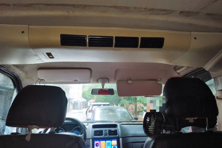 Used CHANGAN KAICHENG Ruixing M90 2021 2.0L Standard Version Flat-Top Liftgate 6-Seater LJ481Q6 Headliner