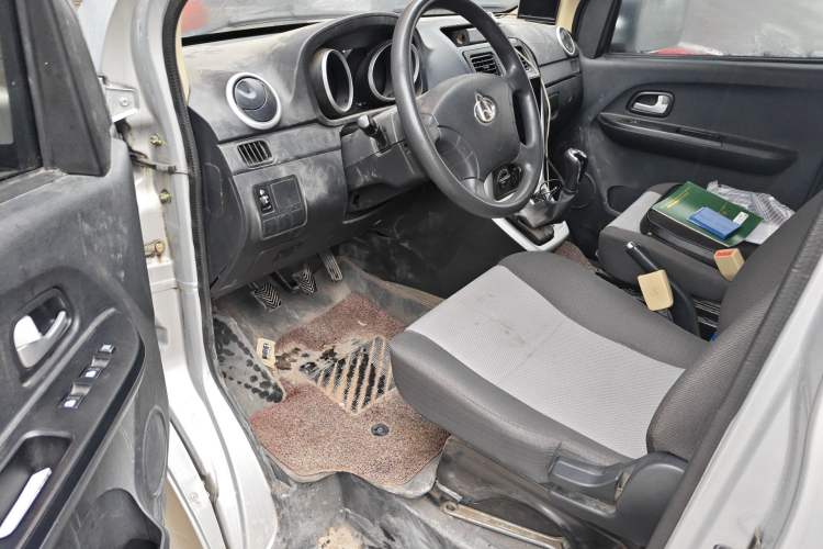 Used CHANGAN KAICHENG Ruixing M90 2021 2.0L Standard Version Flat-Top Liftgate 6-Seater LJ481Q6 Driver Seat