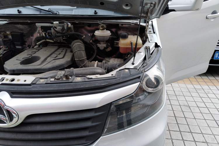 Used CHANGAN KAICHENG Ruixing M90 2021 2.0L Standard Version Flat-Top Liftgate 6-Seater LJ481Q6 Engine Bay Left