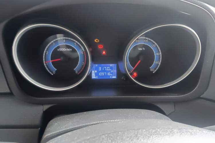 Used CHANGAN KAICHENG Ruixing M90 2021 2.0L Standard Version Flat-Top Liftgate 6-Seater LJ481Q6 Instrument Cluster
