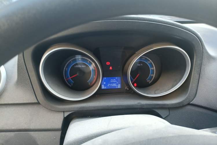 Used CHANGAN KAICHENG Ruixing M90 2021 2.0L Standard Version Flat-Top Liftgate 6-Seater LJ481Q6 Instrument Cluster