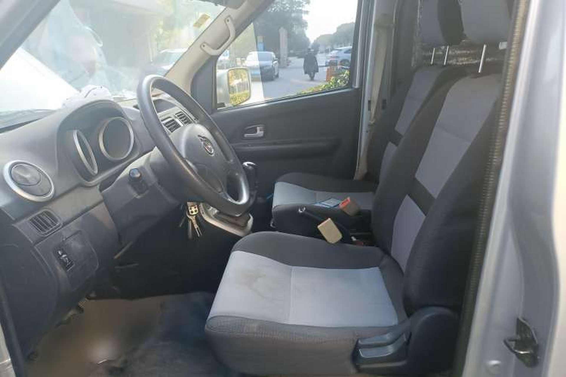 Used CHANGAN KAICHENG Ruixing M90 2021 2.0L Standard Version Flat-Top Liftgate 6-Seater LJ481Q6 Left Front Seat