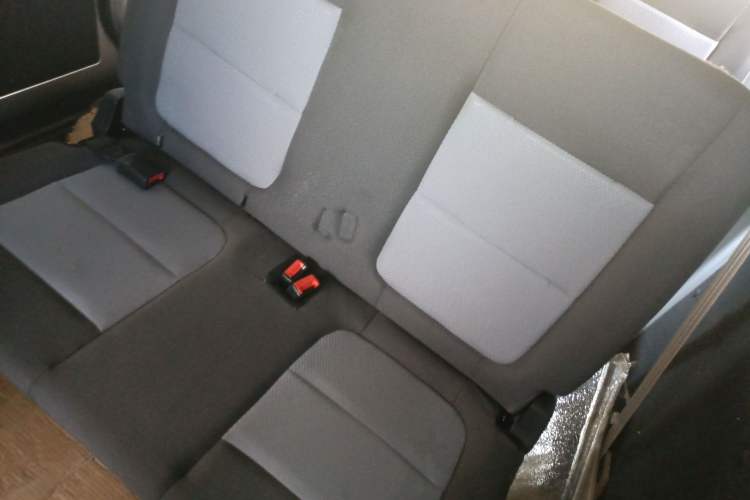 Used CHANGAN KAICHENG Ruixing M90 2021 2.0L Standard Version Flat-Top Liftgate 6-Seater LJ481Q6 Left Rear Seat