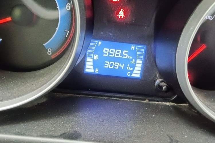 Used CHANGAN KAICHENG Ruixing M90 2021 2.0L Standard Version Flat-Top Liftgate 9-Seater LJ481Q6 Odometer Close Up