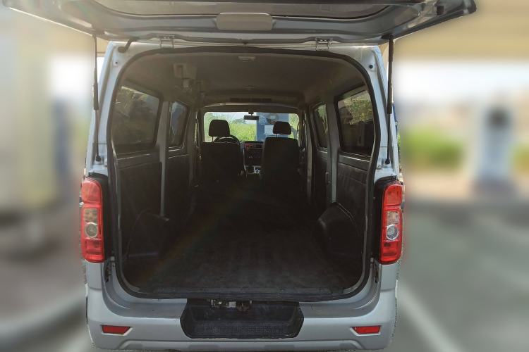 Used CHANGAN KAICHENG Ruixing M90 2021 2.0L Standard Version Flat-Top Liftgate 6-Seater LJ481Q6 Trunk