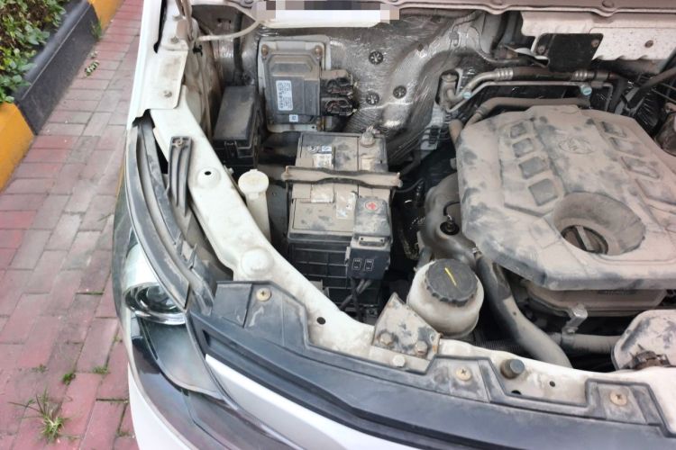 Used CHANGAN KAICHENG Ruixing M90 2021 2.0L Standard Version Flat-Top Liftgate 6-Seater LJ481Q6 Engine Bay Right