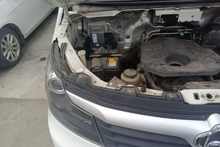 Used CHANGAN KAICHENG Ruixing M90 2021 2.0L Standard Version Flat-Top Liftgate 6-Seater LJ481Q6 Engine Bay Right