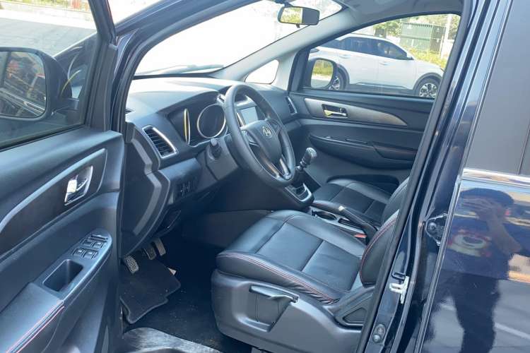 Used CHANGAN KAICHENG Ruixing S50 2017 1.5T Manual Luxury Model 6MT China V Standard Interior 2
