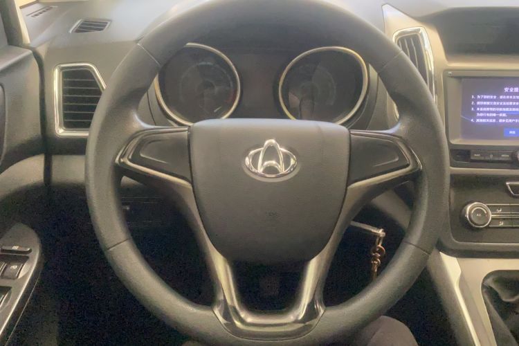Used CHANGAN KAICHENG Ruixing S50 2017 1.5T Manual Luxury Model 6MT China V Standard Steering Wheel