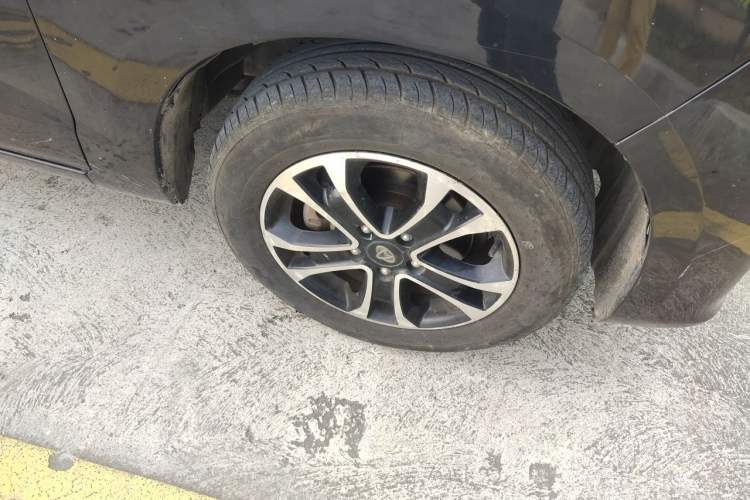 Used CHANGAN KAICHENG Ruixing S50  Right Front Wheel Hub