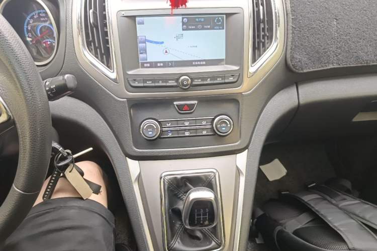 Used CHANGAN KAICHENG Ruixing S50 2017 1.5L Manual Luxury Model China V Standard Audio And AC Panel