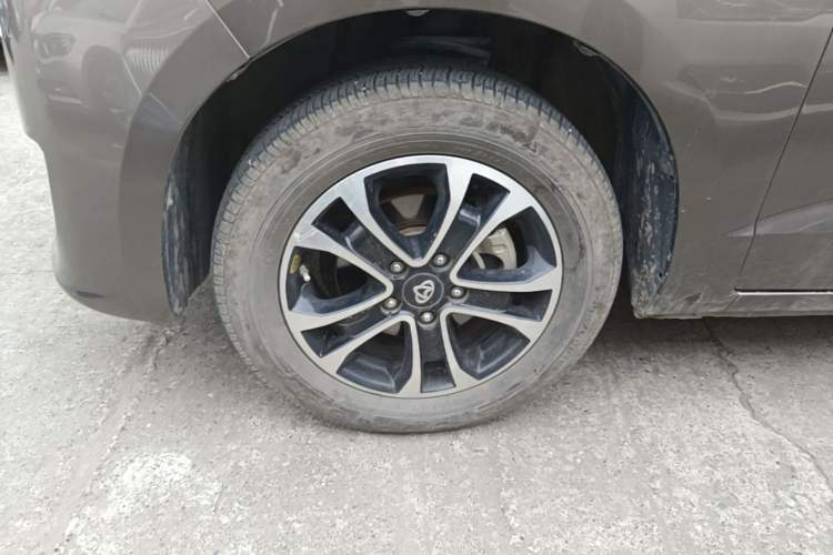 Used CHANGAN KAICHENG Ruixing S50 2017 1.5L Manual Luxury Model China V Standard Left Front Wheel Hub
