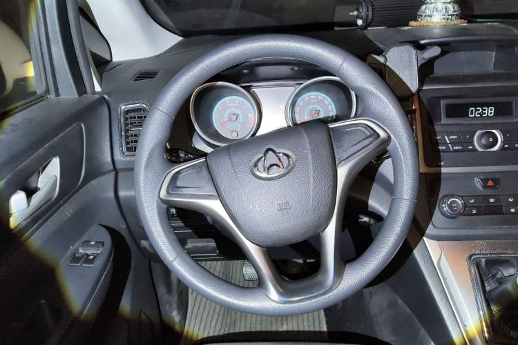 Used CHANGAN KAICHENG Ruixing S50 2017 S50V 1.5L Manual Logistics Version I China V Standard Steering Wheel