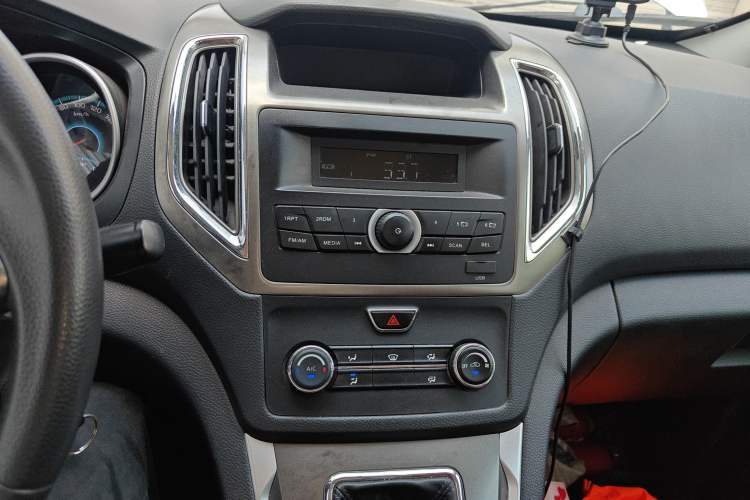 Used CHANGAN KAICHENG Ruixing S50 2017 S50V 1.5L Manual Logistics Version I China V Standard Audio And AC Panel