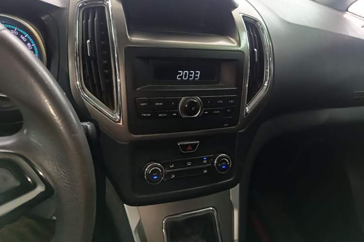 Used CHANGAN KAICHENG Ruixing S50 2017 S50V 1.5L Manual Logistics Version I China V Standard Audio And AC Panel