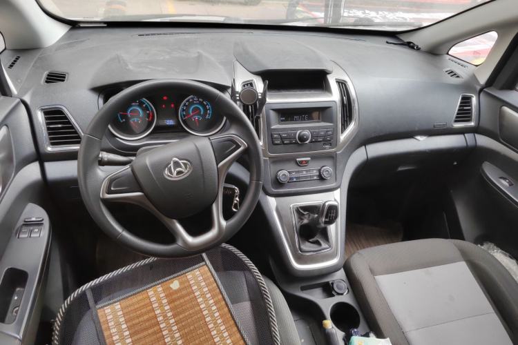Used CHANGAN KAICHENG Ruixing S50 2017 1.5L Manual Economy Model Center Console