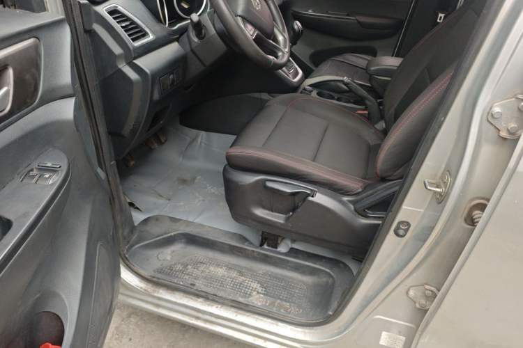 Used CHANGAN KAICHENG Ruixing S50 2017 S50V 1.5L Manual Logistics Version I China V Standard Driver Seat
