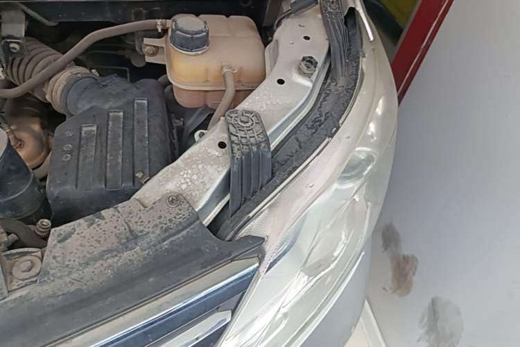 Used CHANGAN KAICHENG Ruixing S50 2017 S50V 1.5L Manual Logistics Version I China V Standard Engine Bay Left