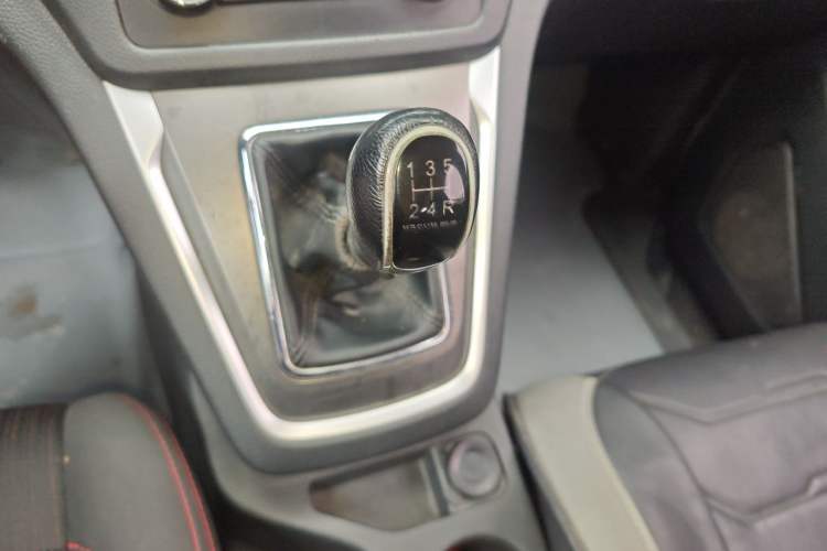 Used CHANGAN KAICHENG Ruixing S50 2017 S50V 1.5L Manual Logistics Version I China V Standard Gear Lever
