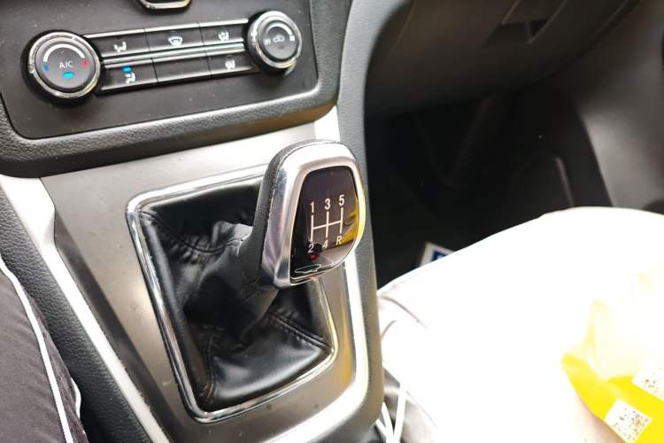 Used CHANGAN KAICHENG Ruixing S50 2017 S50V 1.5L Manual Logistics Version II China V Standard Gear Lever