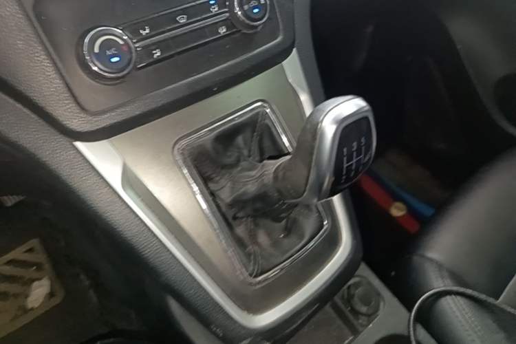 Used CHANGAN KAICHENG Ruixing S50 2017 S50V 1.5L Manual Logistics Version I China V Standard Gear Lever