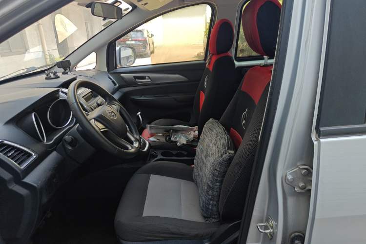 Used CHANGAN KAICHENG Ruixing S50 2017 S50V 1.5L Manual Logistics Version I China V Standard Left Front Seat